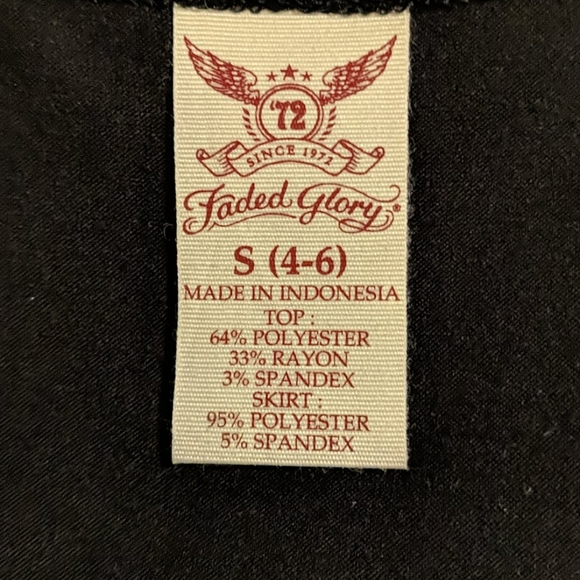 3/$20 🌸 Black and White Patterned Dress - Picture 3 of 4